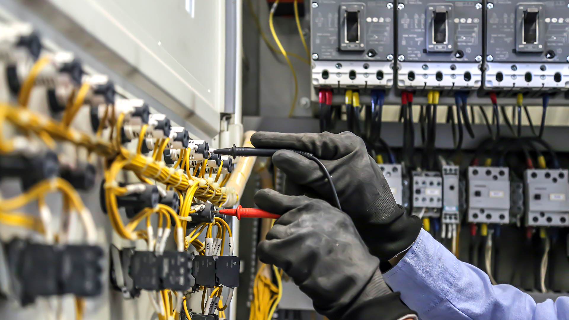 301-08 - Single and Poly-phase Metering